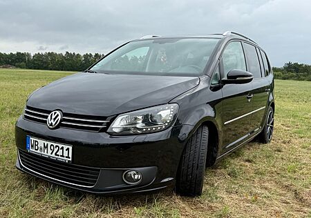 VW Touran Volkswagen 2.0 TDI 130kW DSG Highline Highline