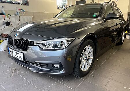 BMW 320d xDrive Touring -