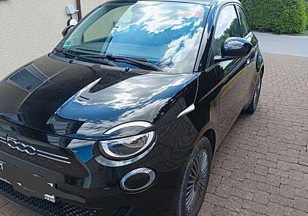 Fiat 500E 42 kWh Icon