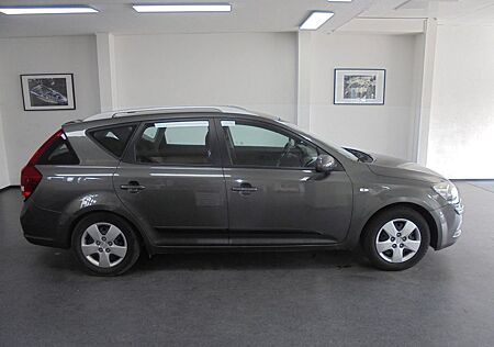 Kia Cee'd Sportswagon 1.4 CVVT Edition Navi Kamera