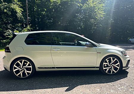VW Golf Volkswagen 2.0 TSI DSG BMT GTI Clubsport GTI Clubsport