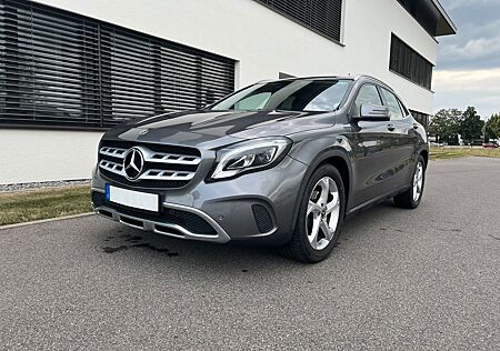 Mercedes-Benz GLA 180 Urban*LED*Teilleder*Komfort*Klima*Navi