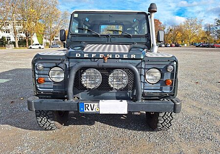 Land Rover Defender 90 SW -