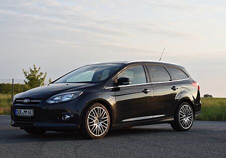 Ford Focus 2,0TDCi 120kW PowerSh. Titanium Turnie...
