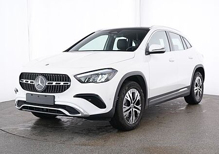 Mercedes-Benz GLA 200 Progressive/LED/Cam/Pano/Leder/Winter/18