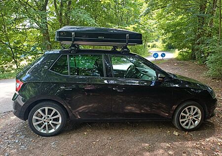 Skoda Fabia 1.0l MPI 44kW mit Skycamp Mini Dachzelt