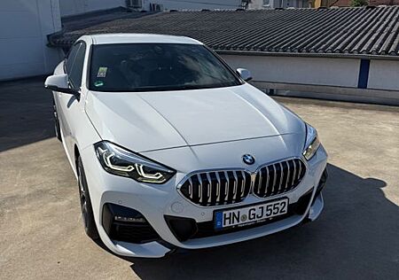 BMW 218 Gran Coupé M-Sport, Kamera, Sonnenschutz,
