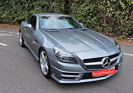 Mercedes-Benz SLK 200 AMG - Line Comand