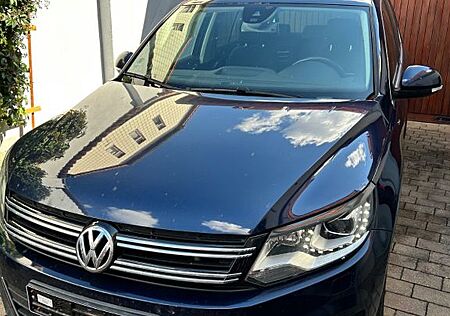 VW Tiguan Volkswagen 2.0 TDI 81 BlueMot Tec CUP Sport & St...