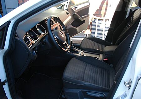 VW Golf Volkswagen VII Variant Cup BMT