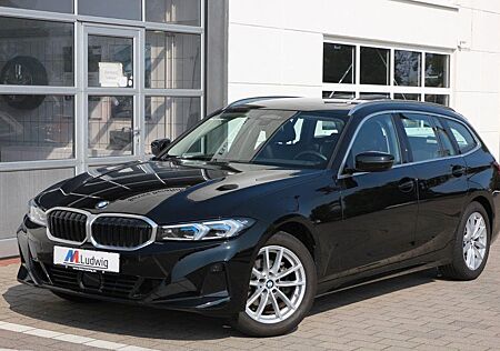 BMW 318i Touring DRIV-ASS-PROF ACC DACH E-SITZE H-UP