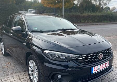 Fiat Tipo Aut. 12 Monate Garantie Neue Allwetter/AHK