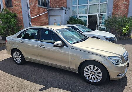 Mercedes-Benz C 180 CGI Avantgarde