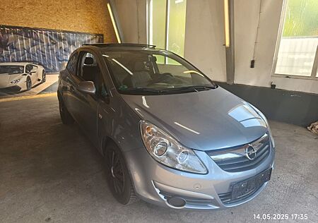 Opel Corsa D Edition*Pano*Klima*