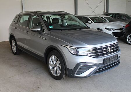 VW Tiguan Allspace Volkswagen Tiguan 1.5 TSi Allspace Life DSG LED 7-Sitzer