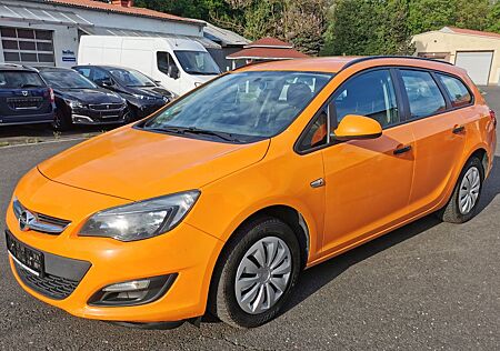 Opel Astra J Sports Tourer Selection AHK Klima 1Hand