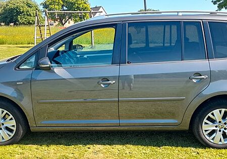 VW Touran Volkswagen 1.2 TSI Life EZ:09.2014