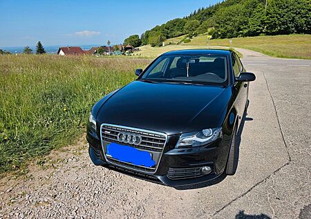 Audi A4 1.8 TFSI S line, 19 zoll , Teilleder
