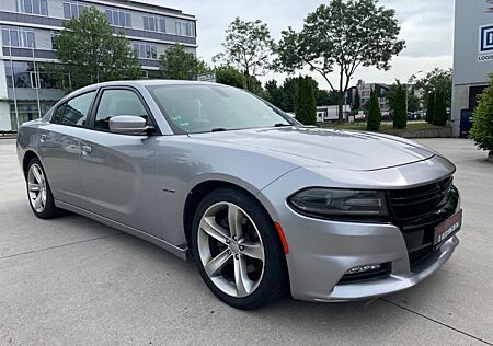 Dodge Charger 5.7 V8 HEMI R/T