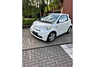 Toyota iQ + 1,0-l-VVT-i +