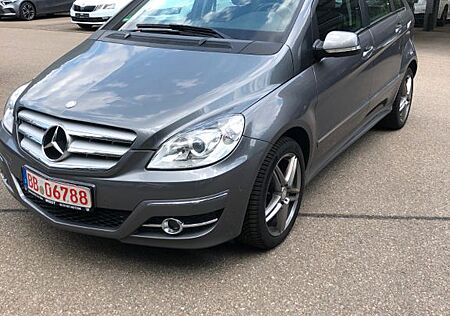 Mercedes-Benz B 180 CDI -Automatik-Anhängekupplung-