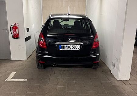 Mercedes-Benz A 180 ELEGANCE Autotronic ELEGANCE
