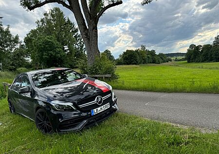 Mercedes-Benz A 45 AMG Mercedes-AMG A 45 4MATIC DCT Merced...