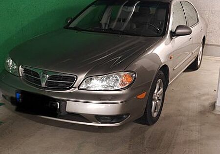 Nissan Maxima 3,0