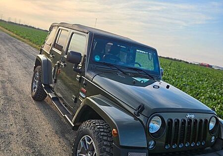Jeep Wrangler 2.8l CRD Unlimited Sahara Automatik...