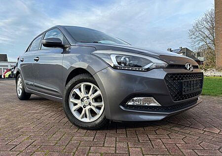 Hyundai i20 PASSION*KLIMA*AHK*SHZ*TEMPOMAT*ALUFELGEN