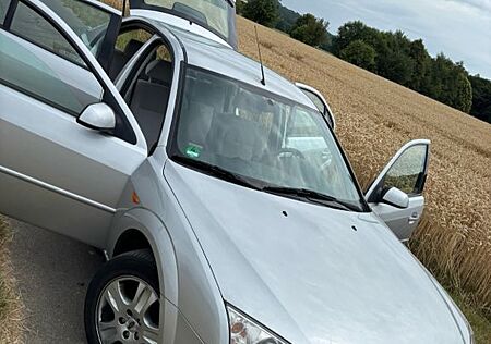 Ford Mondeo 2.0 Ghia