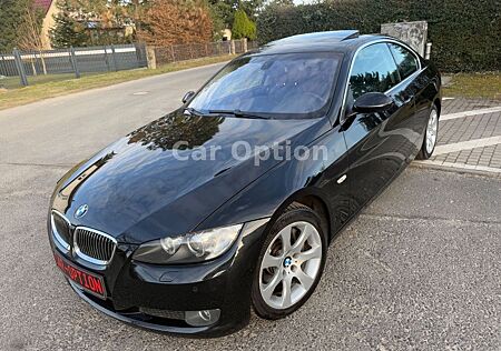 BMW 330i Coupe/Leder/Glasdach/Navi/Xenon