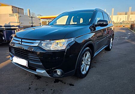 Mitsubishi Outlander ClearTec Invite 4WD