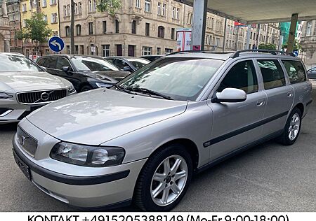 Volvo V70 2.4T Automatik Comfort LEDER ALU