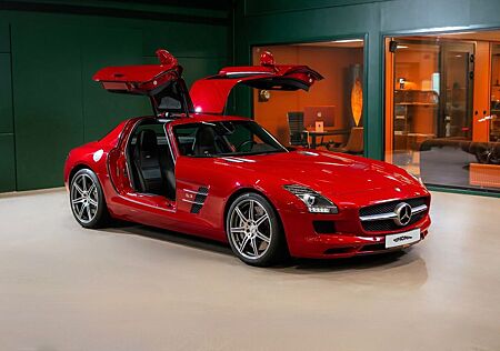 Mercedes-Benz SLS AMG Coupe