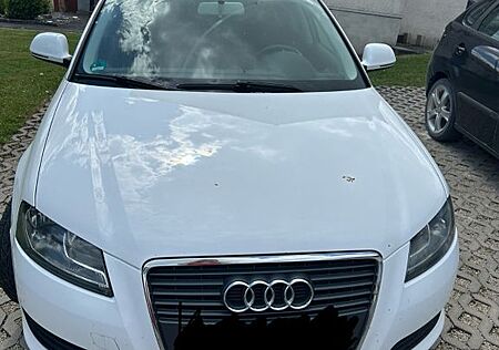 Audi A3 1.6 Attraction Sportback Attraction