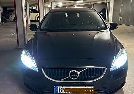 Volvo V40 D2 Geartronic -