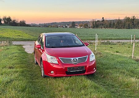 Toyota Avensis Executive 2.2 D-4D Automatik Executive