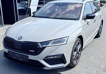 Skoda Octavia RS iV 1.4 TSI /TRAVEL/VIRTUAL/ST-HZ/MATR