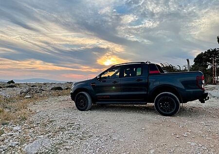 Ford Ranger Thunder 4x4 AHK LED NAV ROLLO AT-Reifen