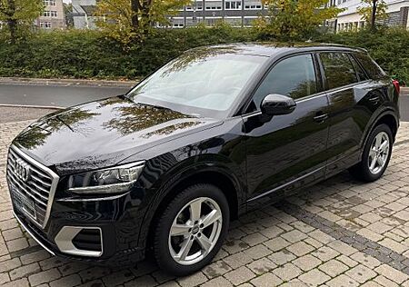 Audi Q2 30 TFSI sport sport