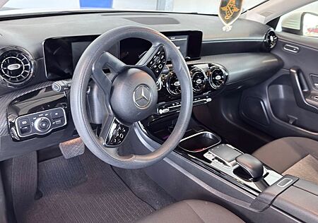 Mercedes-Benz A 180 d -