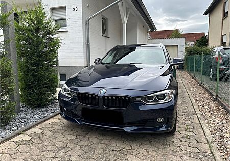 BMW 320i xDrive Touring -