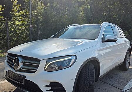 Mercedes-Benz GLC 250 GLC 250d AMG 4Mat HuD 360Kamera Pano AHK Leder