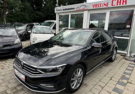 VW Passat Volkswagen Lim. Elegance 4Motion*Voll*Tüv