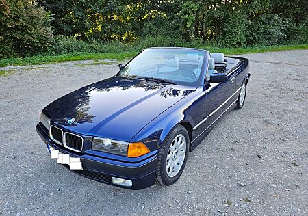 BMW 320i Cabrio E36 I Oldtimer