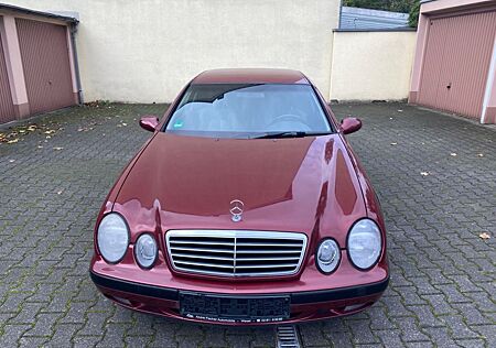 Mercedes-Benz CLK 200