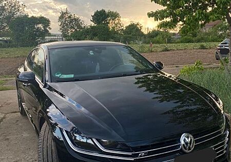 VW Arteon Volkswagen 2.0 TDI SCR DSG R-Line R-Line