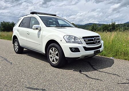 Mercedes-Benz ML 300 Einsatzleitfahrzeug / Feuerwehr / Ambulanz