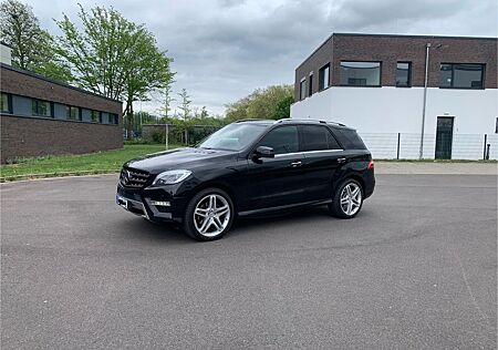Mercedes-Benz ML 350 BlueTEC 4MATIC -AMG Line Exterieur
